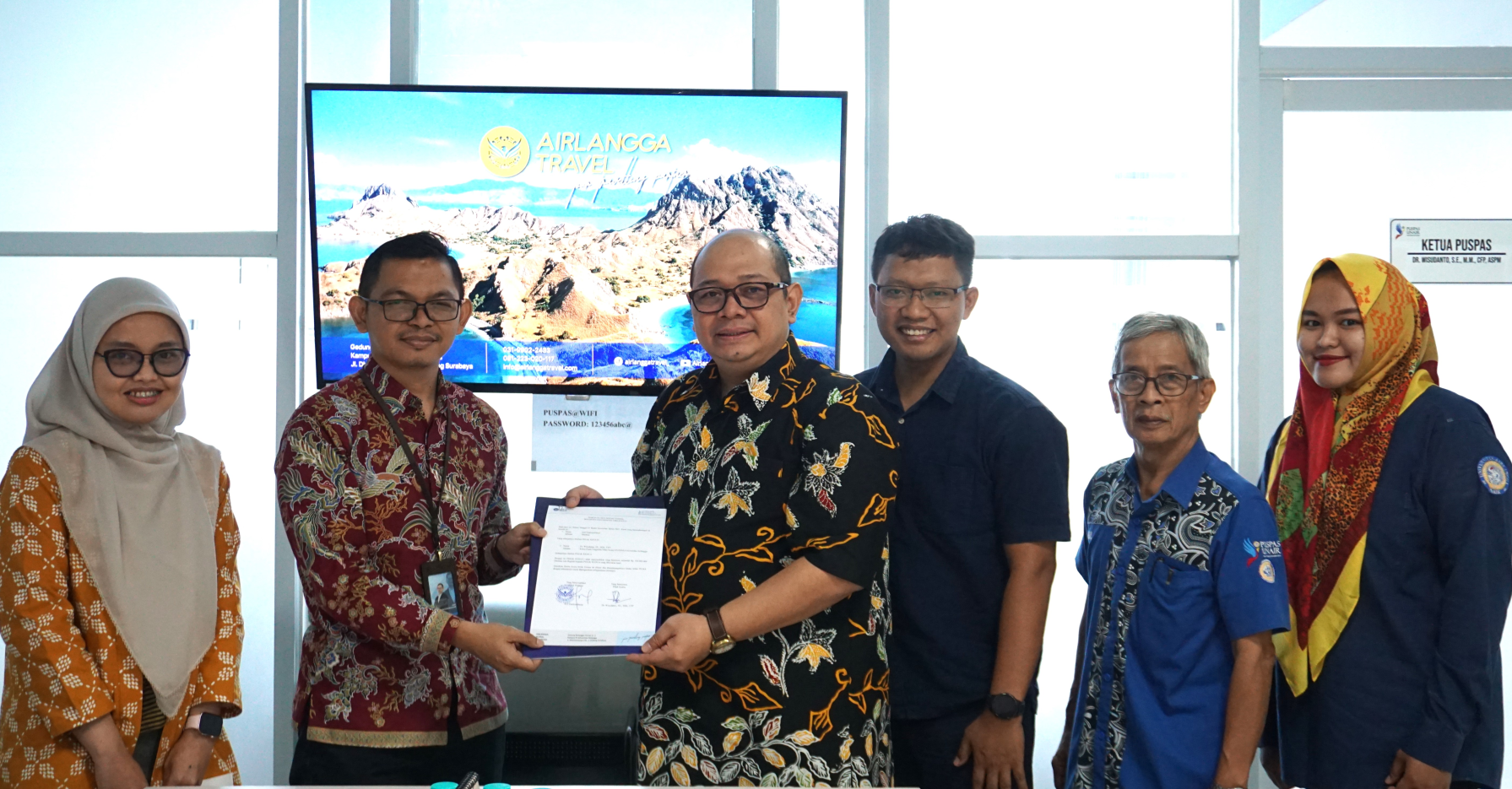 PUSPAS UNAIR Sambut Penyaluran Beasiswa Pendidikan dari PT Airlangga Global Traveling